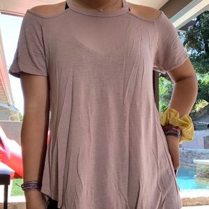 Off-shoulder with straps shirt